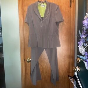Gray Short Sleeve Pantsuit